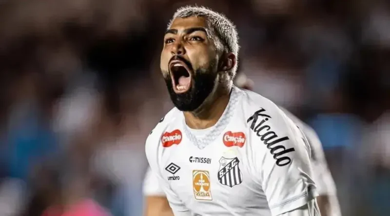 Gabigol pronto para jogo contra o Palmeiras em gramado sintético