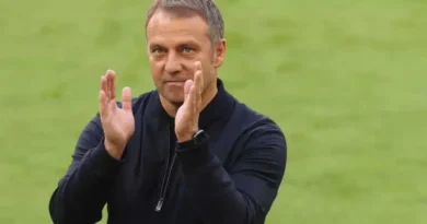 Hansi Flick renova contrato com o Barcelona até 2028 e explica sua escolha