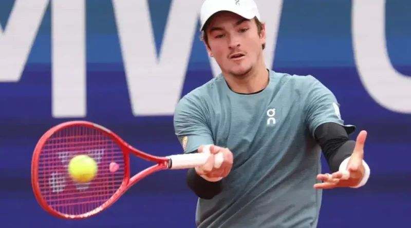 João Fonseca confere chave em Roland Garros e pode enfrentar Djokovic