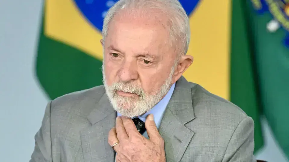 Lula começa tratamento de radioterapia após câncer de pele