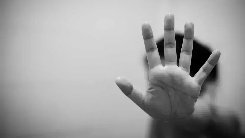 Mãe é presa por abusar sexualmente da filha com deficiência em São Paulo
