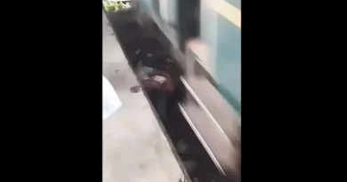 Pai se joga nos trilhos para salvar bebê em Bangladesh; veja o vídeo
