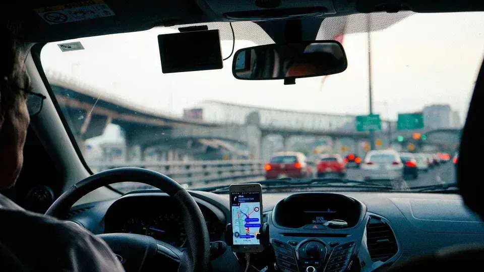 STF Retoma Julgamento sobre Vínculo de Emprego de Motoristas de Aplicativos