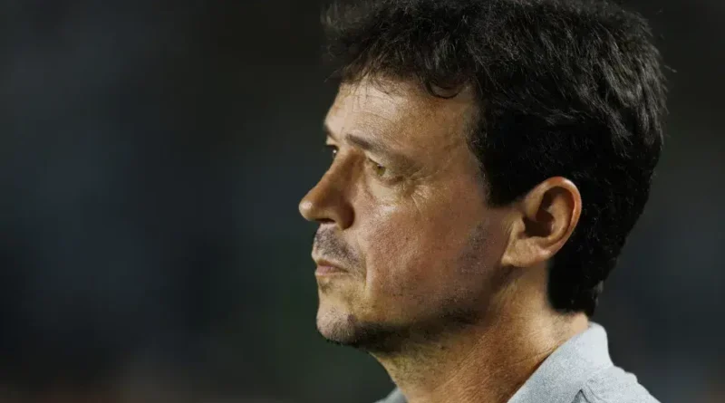 Suspensão de André abre caminho para Allan no Corinthians