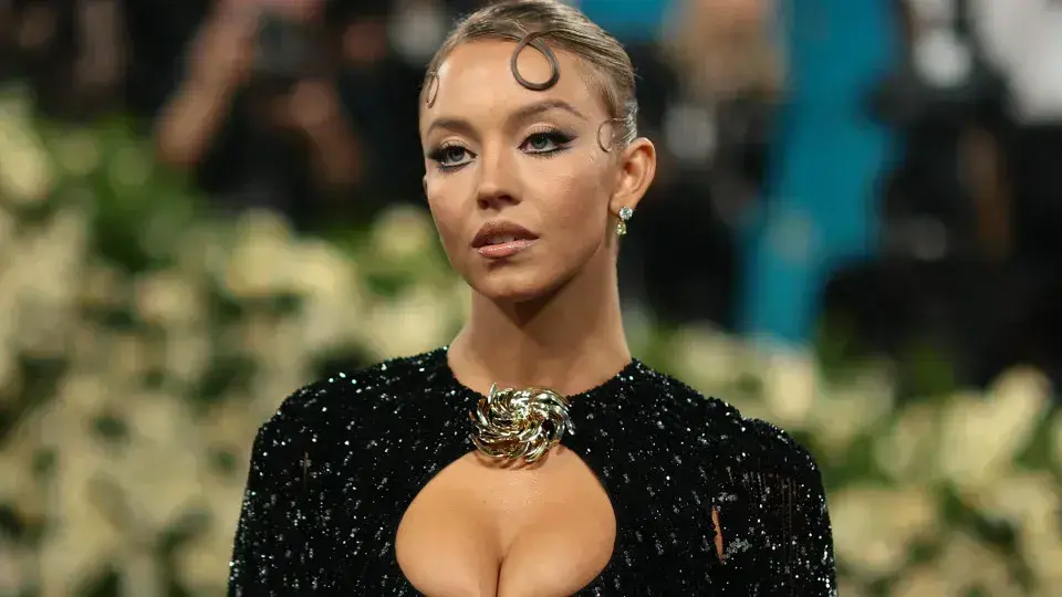 Sydney Sweeney causa polêmica com cena quente em ‘Euphoria’