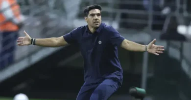 Técnicos portugueses brilham na Sul-Americana enquanto Abel Ferreira tropeça