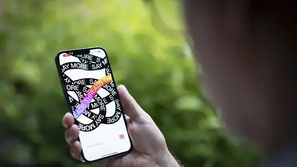 Threads agora oferece mensagens privadas na versão web