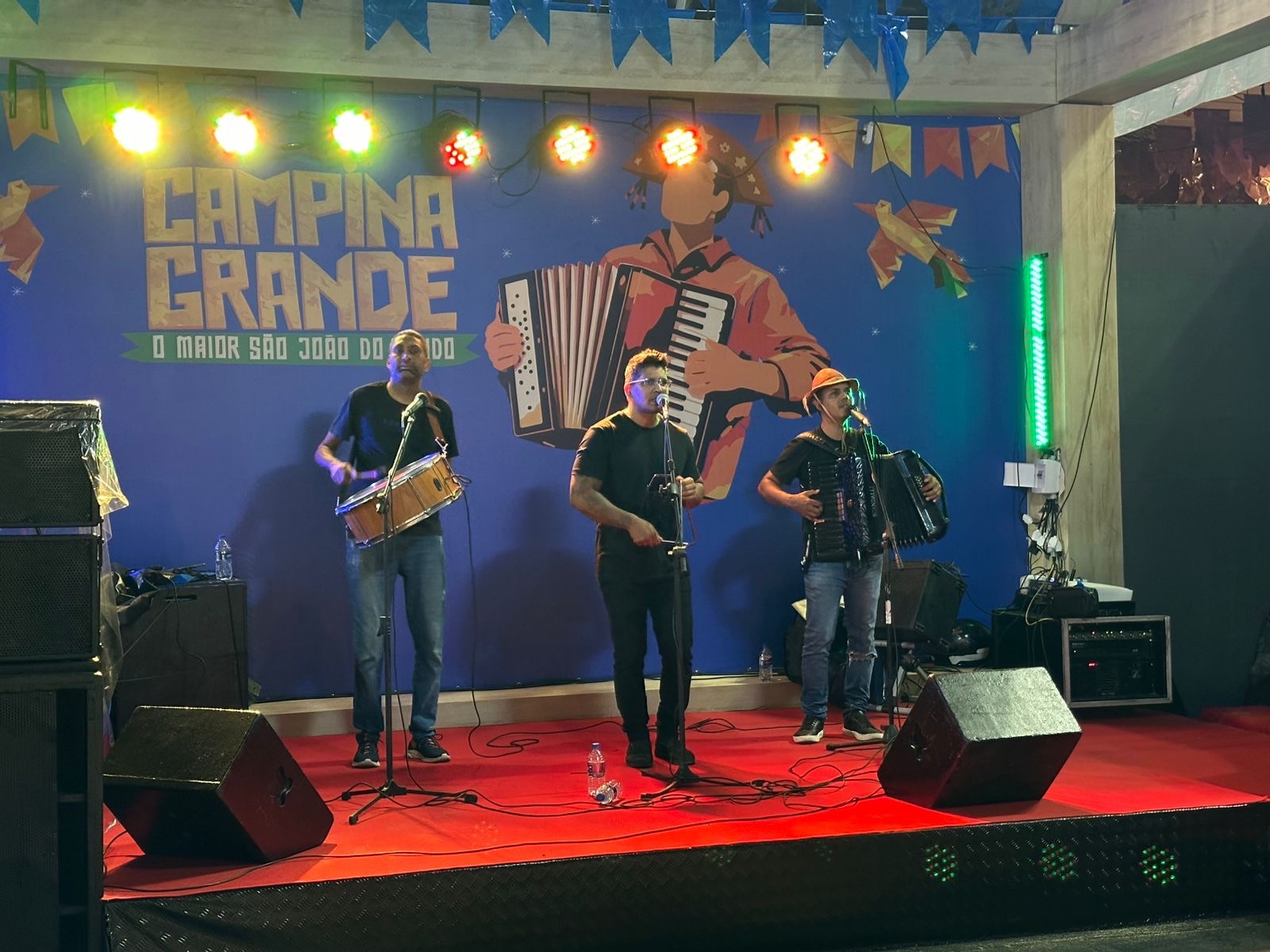 Programação cultural desta segunda-feira movimenta O Maior São João do Mundo em Campina Grande