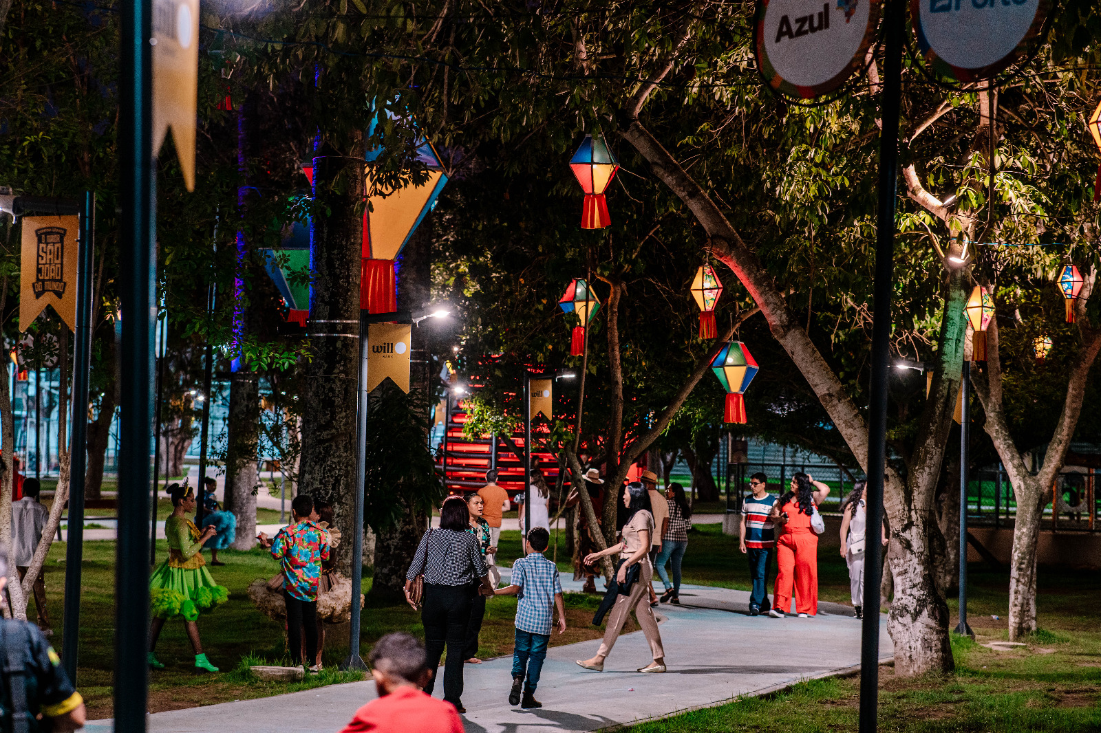 Programação cultural movimenta a primeira sexta-feira d’O Maior São João do Mundo 2026