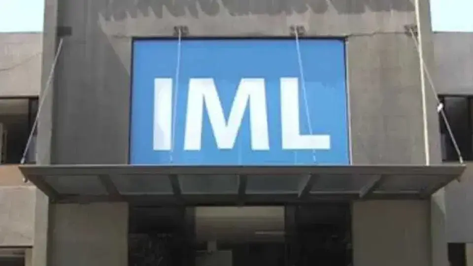 Atendente do IML é preso após desvio de dinheiro de celular de morto em SP