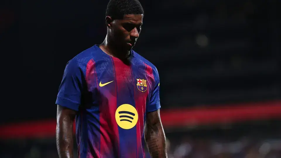 Futuro de Rashford em jogo: Barcelona hesita na compra do atacante