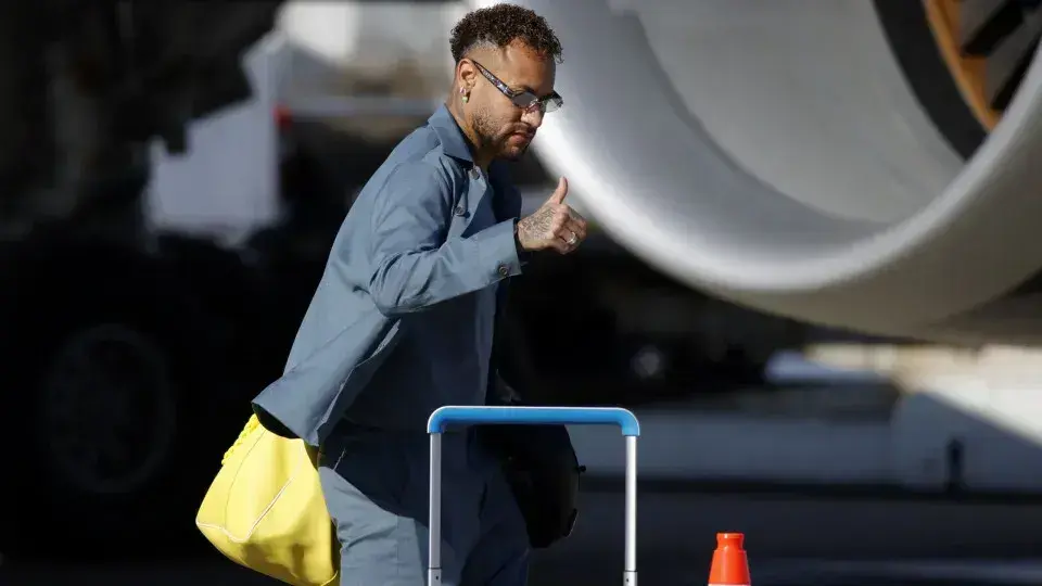 Neymar deve retornar aos treinos na próxima semana, diz Ancelotti