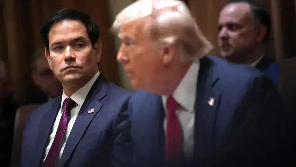 Rubio agradece Flávio Bolsonaro por apoio aos EUA no Brasil
