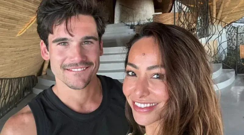 Sabrina Sato revela o sexo do bebê em emocionante chá revelação
