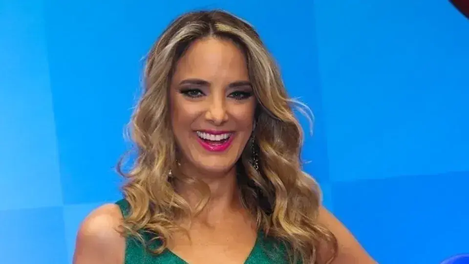 Ticiane Pinheiro compartilha recordações de desafios na faculdade