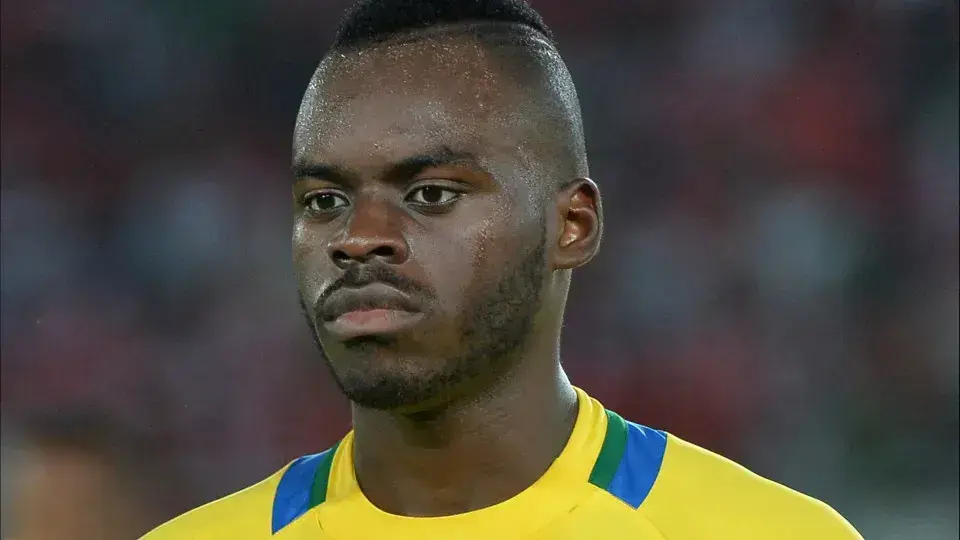Yrondu Musavu-King: a trágica morte do ex-jogador do Gabão