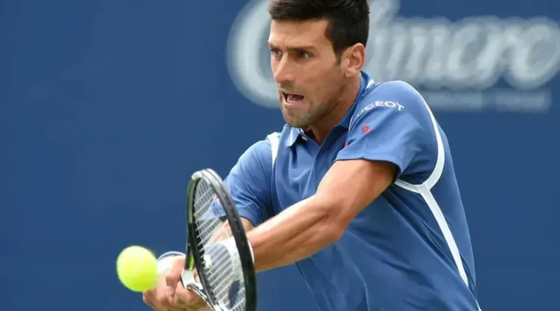Djokovic vence Tsitsipas e avança em Wimbledon 2026 em grande estilo