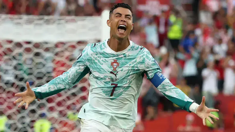 Portugal enfrenta Espanha e EUA mede forças com a Bélgica nas oitavas