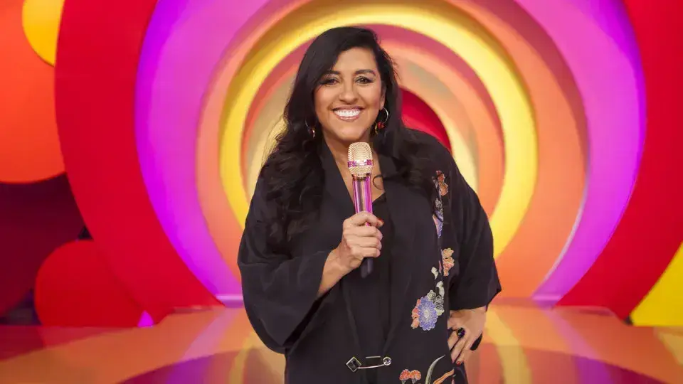 Regina Casé reflete sobre críticas e diversidade na televisão