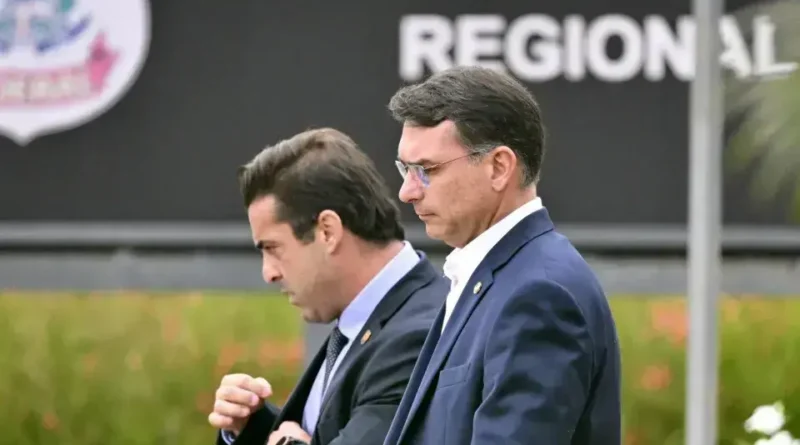 Vídeo de Michelle Bolsonaro Impacta Pré-candidatura de Flávio ao Planalto